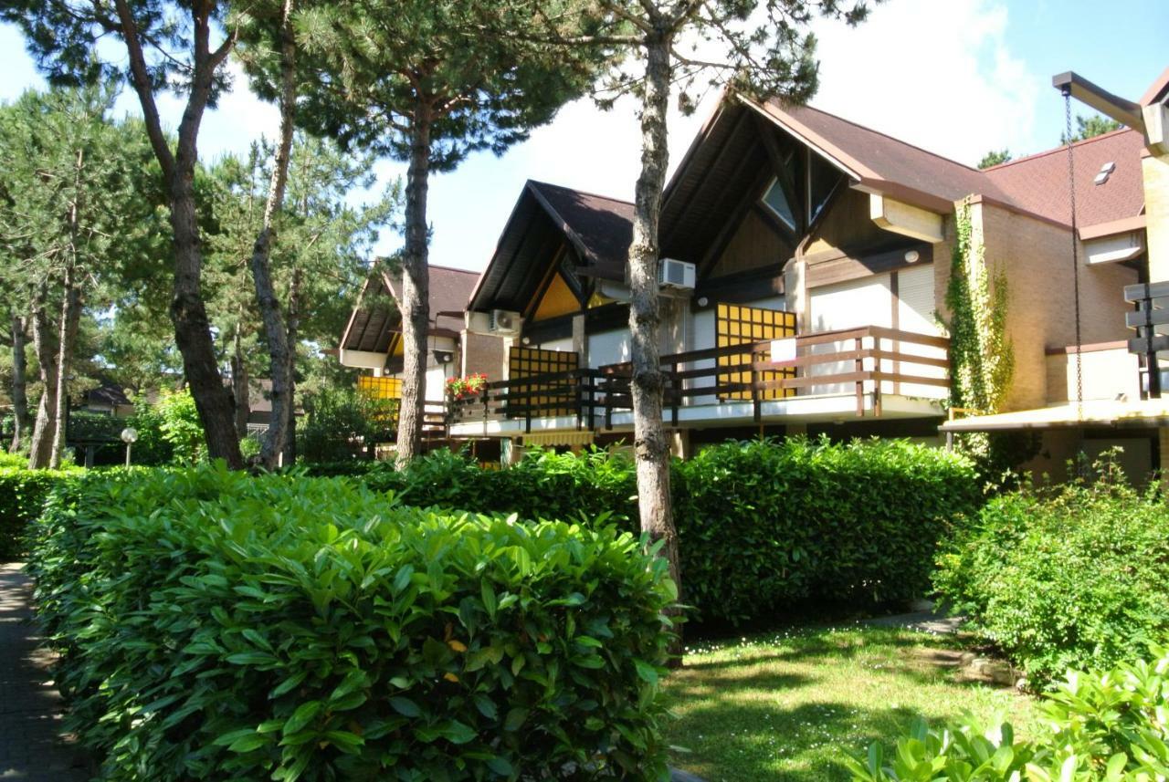 Villa Riviera 56 Lignano Sabbiadoro Exterior photo
